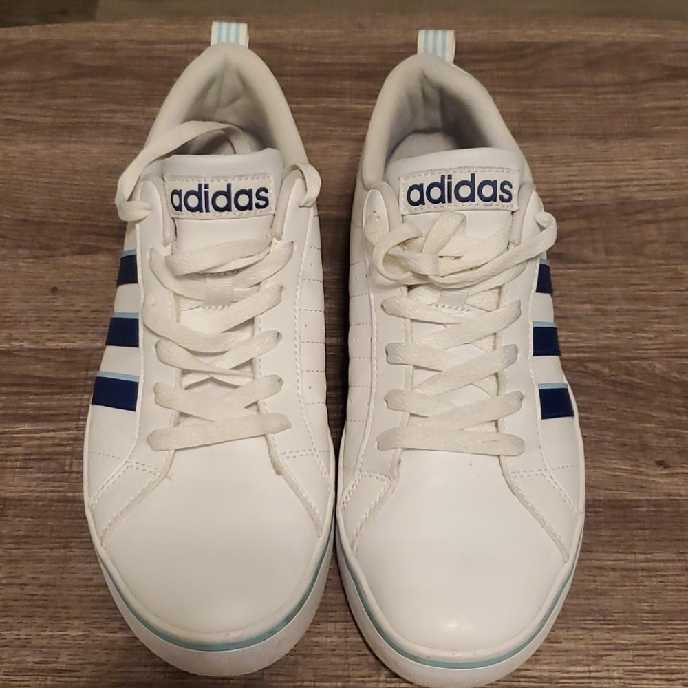Adidas Tennis shoes